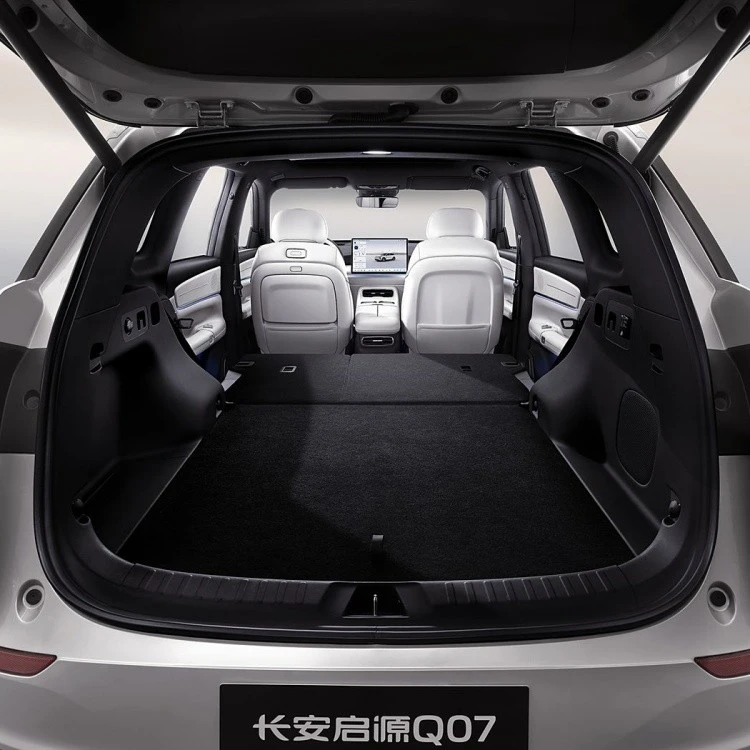 Подключаемый гибридный электрический внедорожник Changan Nevo Q07 2025 года